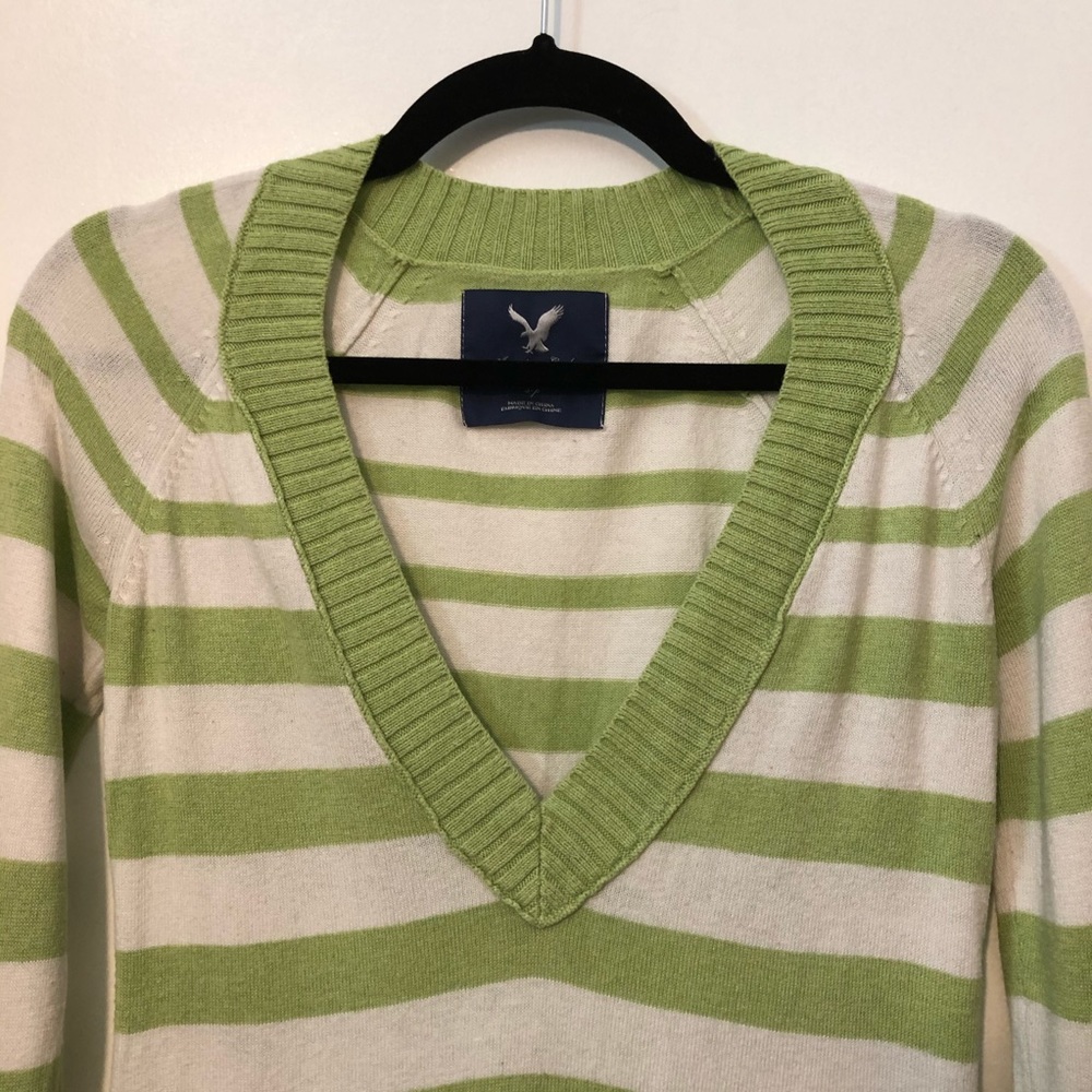 American Eagle | V-Neck Long Sleeve Sweater, Small - Picture 2 of 6